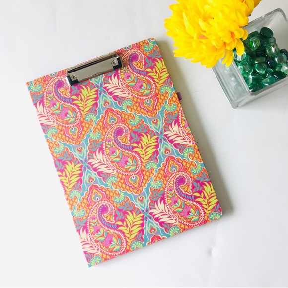 Vera Bradley Clipboard Folio. - Picture 2 of 4